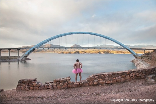 Боб Кэри - пошел на все, чтобы его жена улыбалась