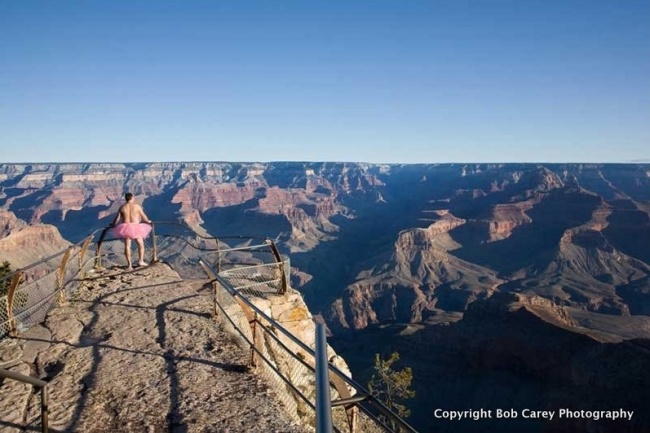 Боб Кэри - пошел на все, чтобы его жена улыбалась