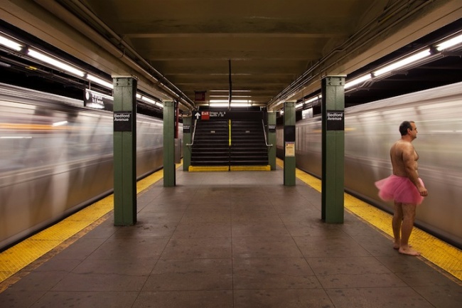 Боб Кэри - пошел на все, чтобы его жена улыбалась