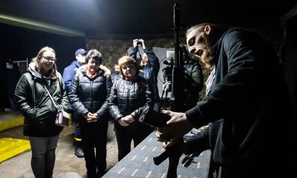 Запорожская крепость  готовится к бою, война приближается