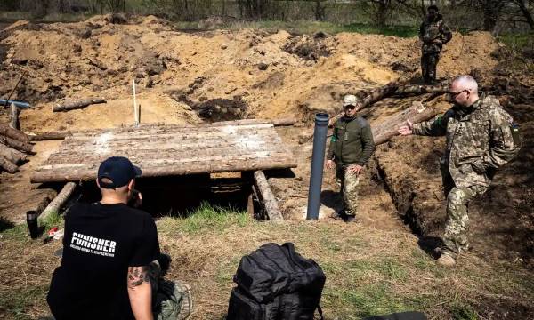 Запорожская крепость  готовится к бою, война приближается